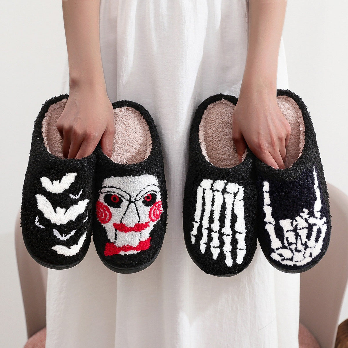 Pantuflas de Halloween Divertidas - Calzado Cómodo Unisex con Diseños de Calaveras y Calabazas