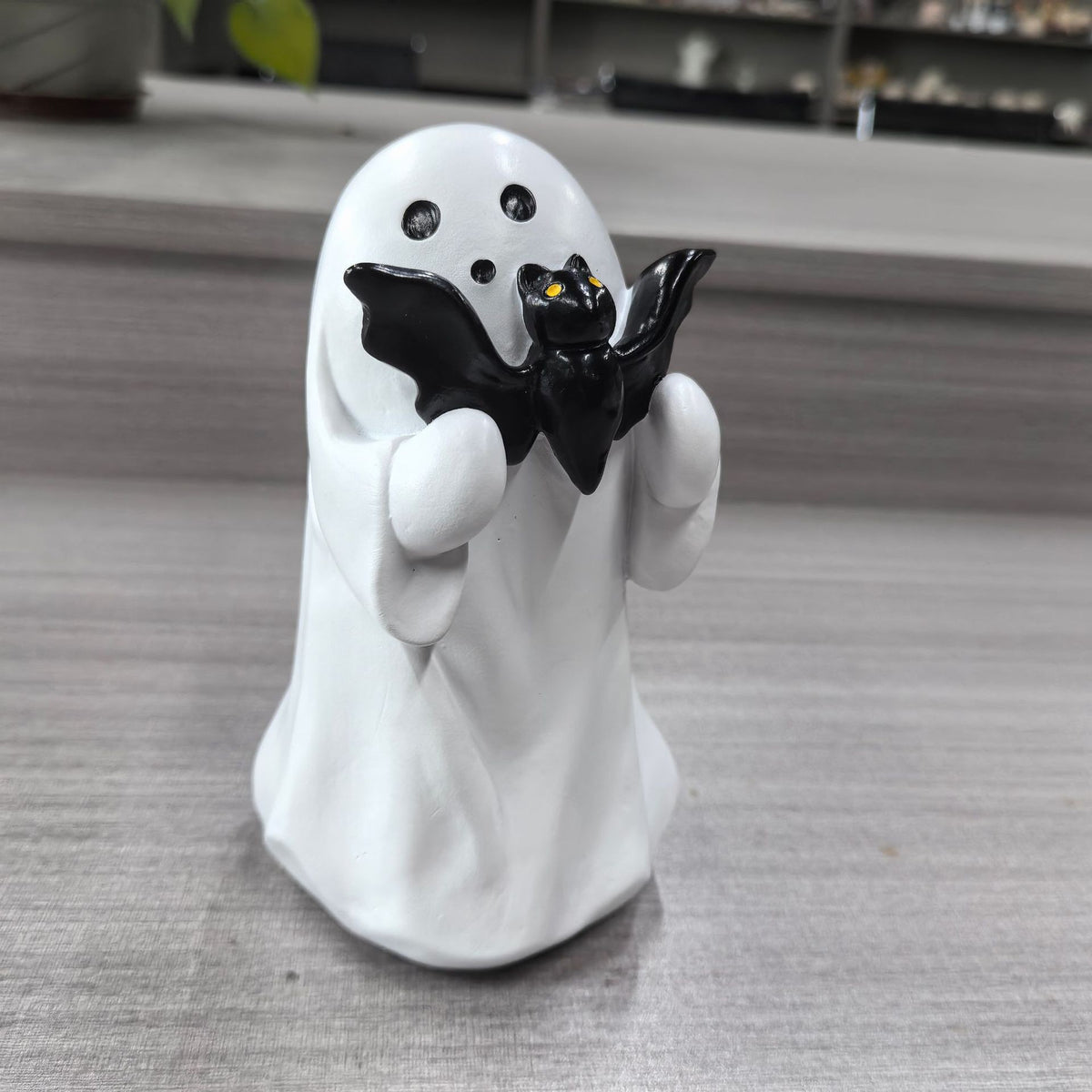 Figura Decorativa de Halloween con Luz LED - Fantasma y Personajes Luminosos de Resina